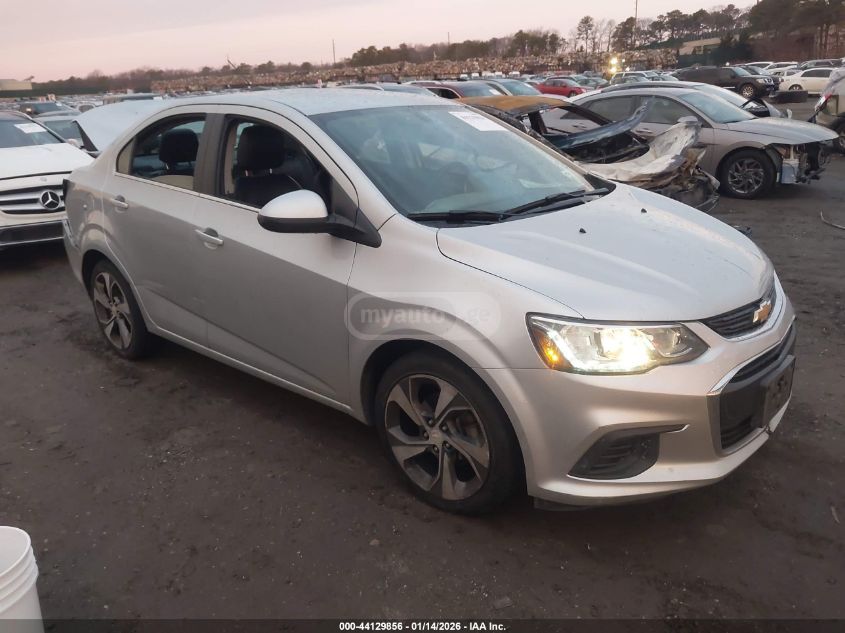 Chevrolet Sonic 2018 — photo 2