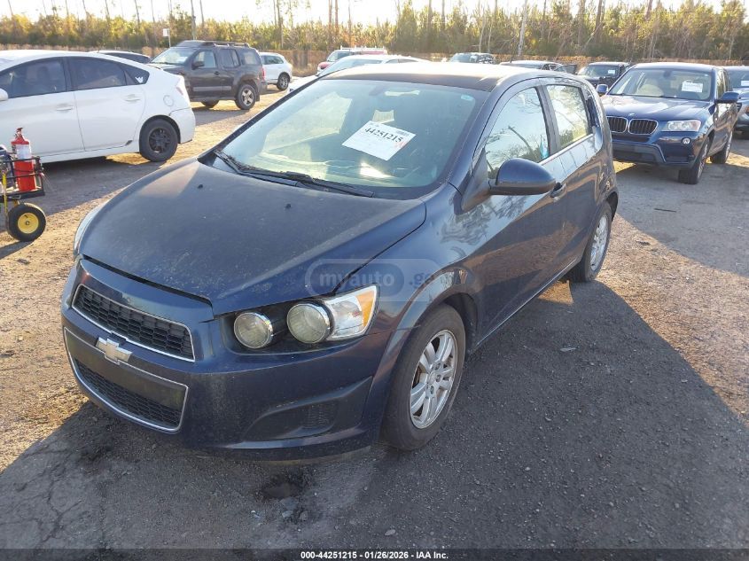 Chevrolet Sonic 2016 — photo 2