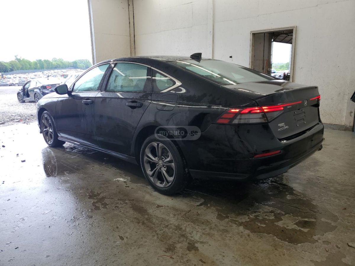 Honda Accord 2023 — photo 2