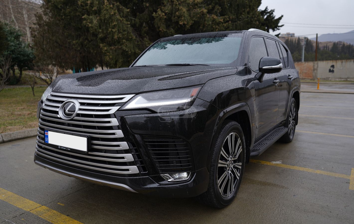 Lexus LX 500