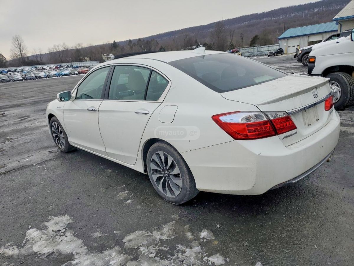 Honda Accord 2014 — photo 2