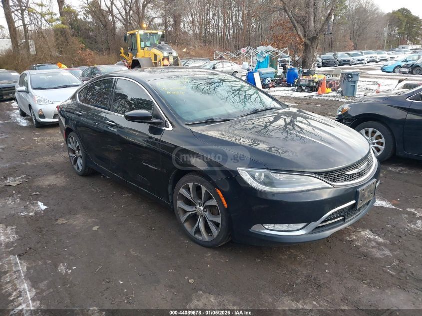 Chrysler 200 2015 — photo 2