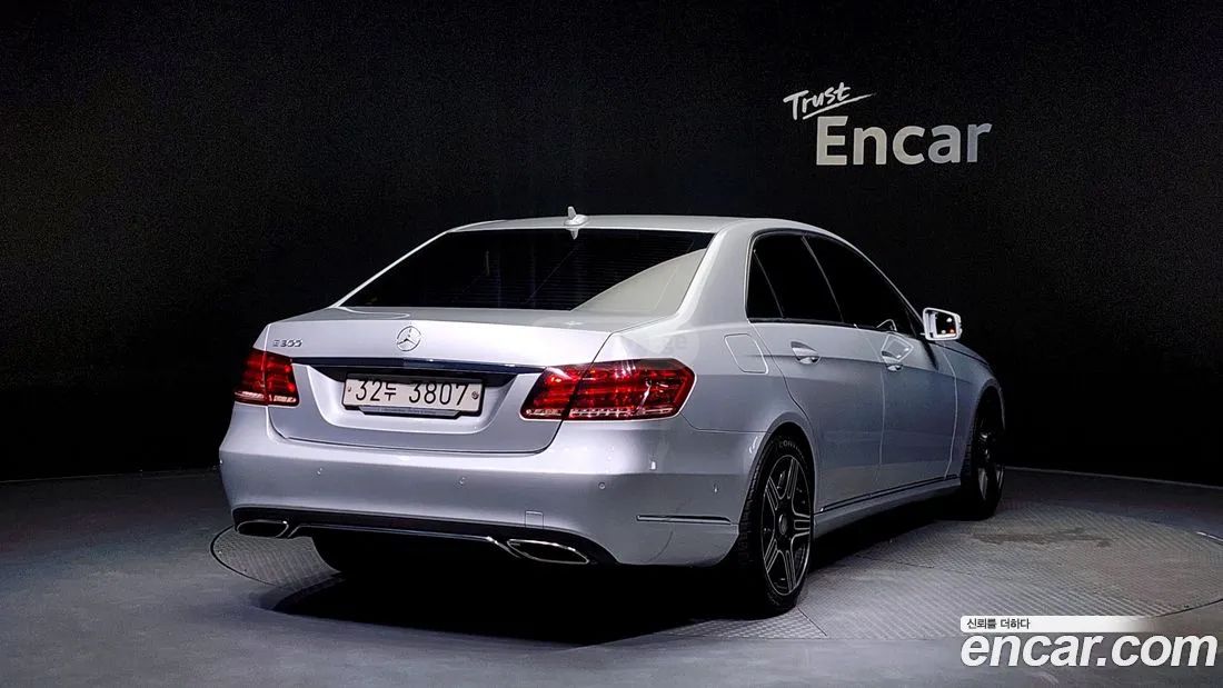 Mercedes-Benz E 63 AMG 2015 — photo 2