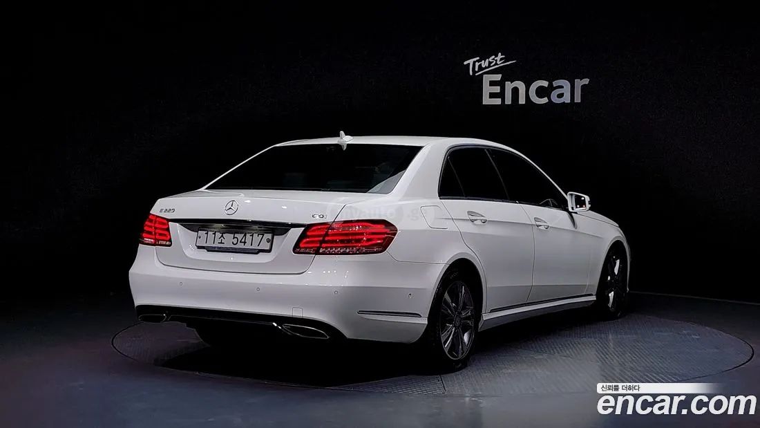 Mercedes-Benz E 63 AMG 2016 — photo 2