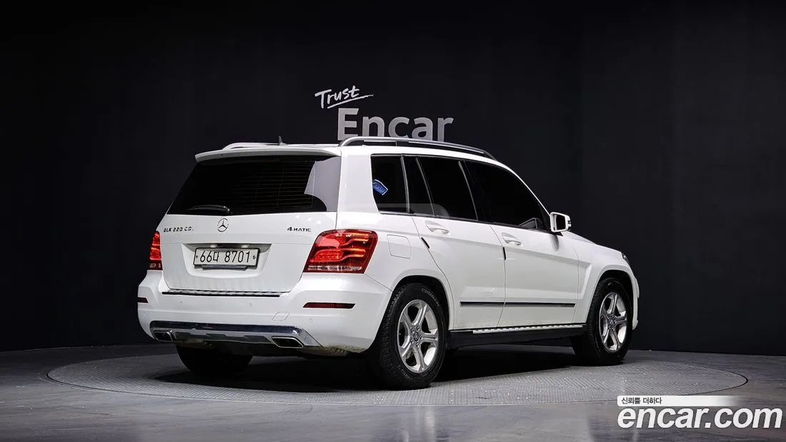 Mercedes-Benz GLK 350 2015 — photo 2
