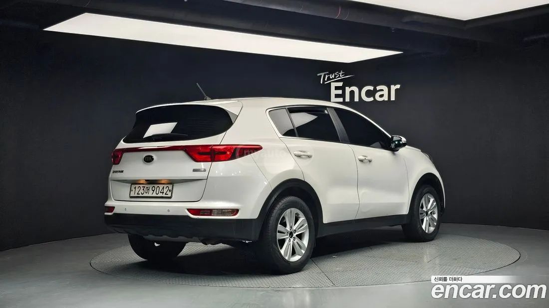 Kia Sportage 2017 — photo 2