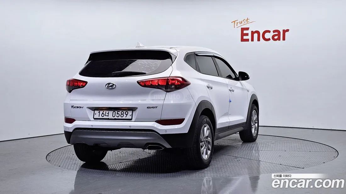 Hyundai Tucson 2017 — photo 2