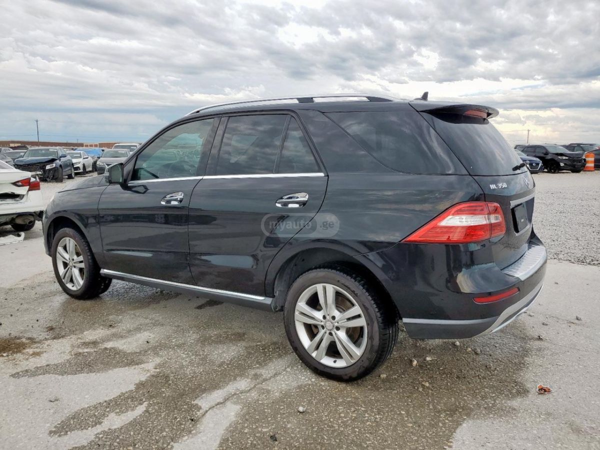 Mercedes-Benz ML 350 2015 — photo 2