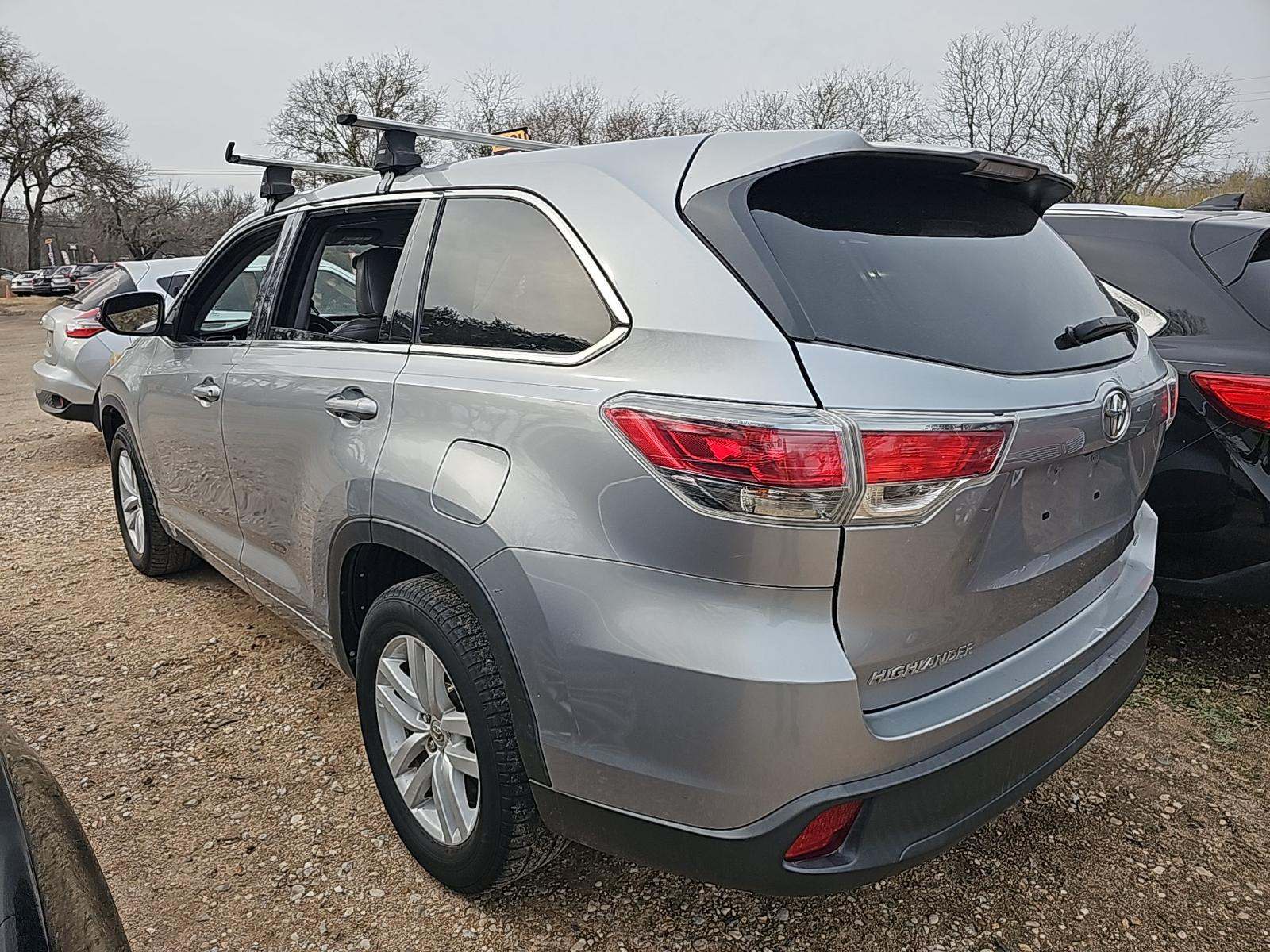 Toyota Highlander 2015 — photo 2