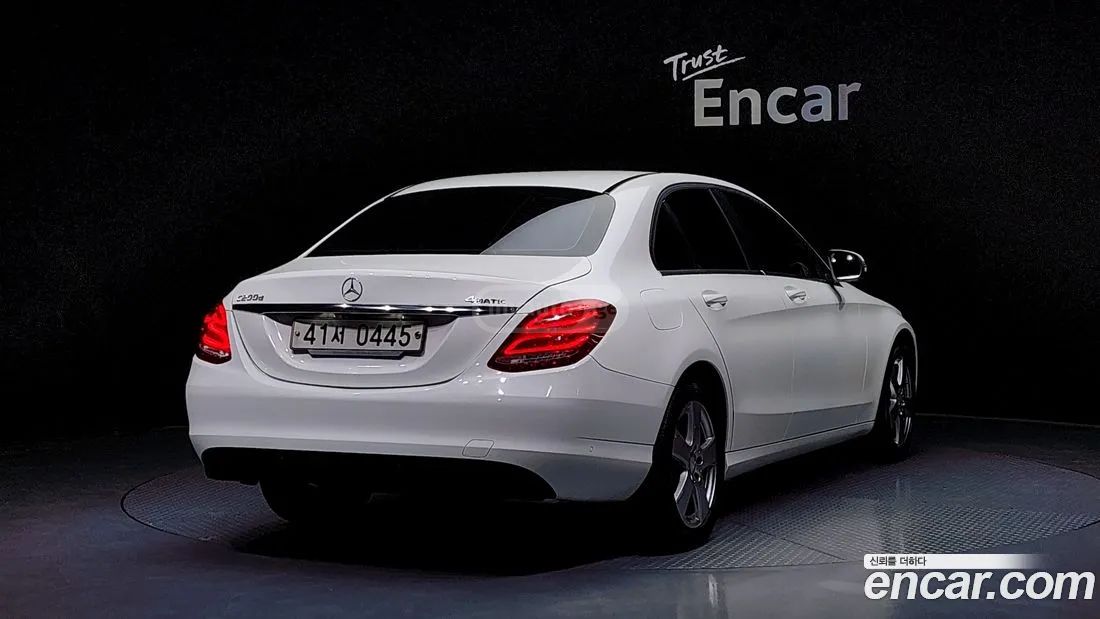 Mercedes-Benz C 63 AMG 2016 — photo 2