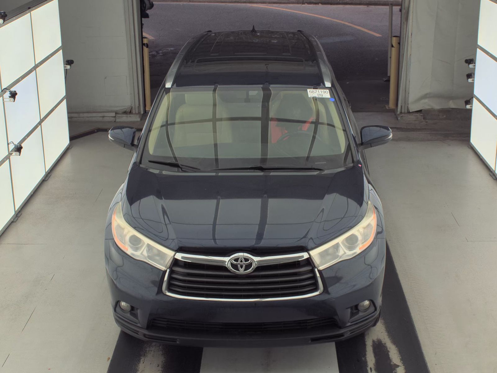 Toyota Highlander 2014 — photo 2