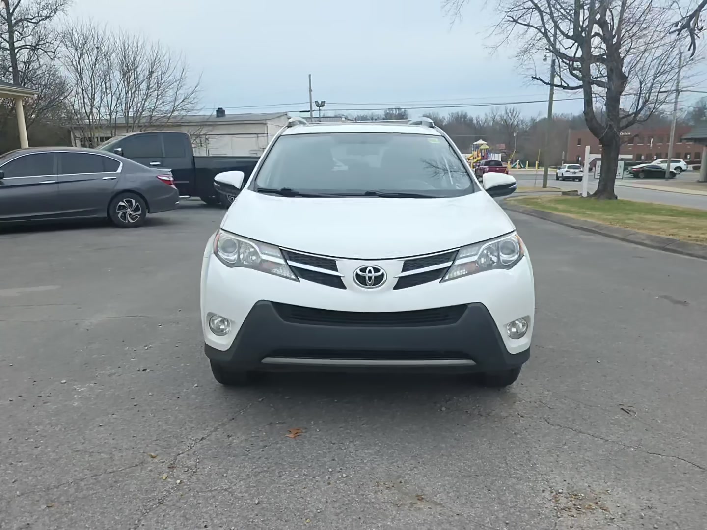 Toyota RAV4 2015 — photo 2