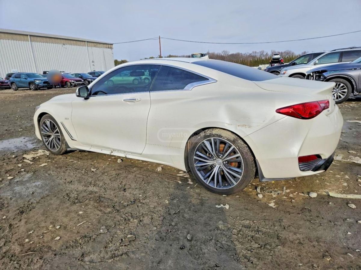 Infiniti Q60 2018 — photo 2