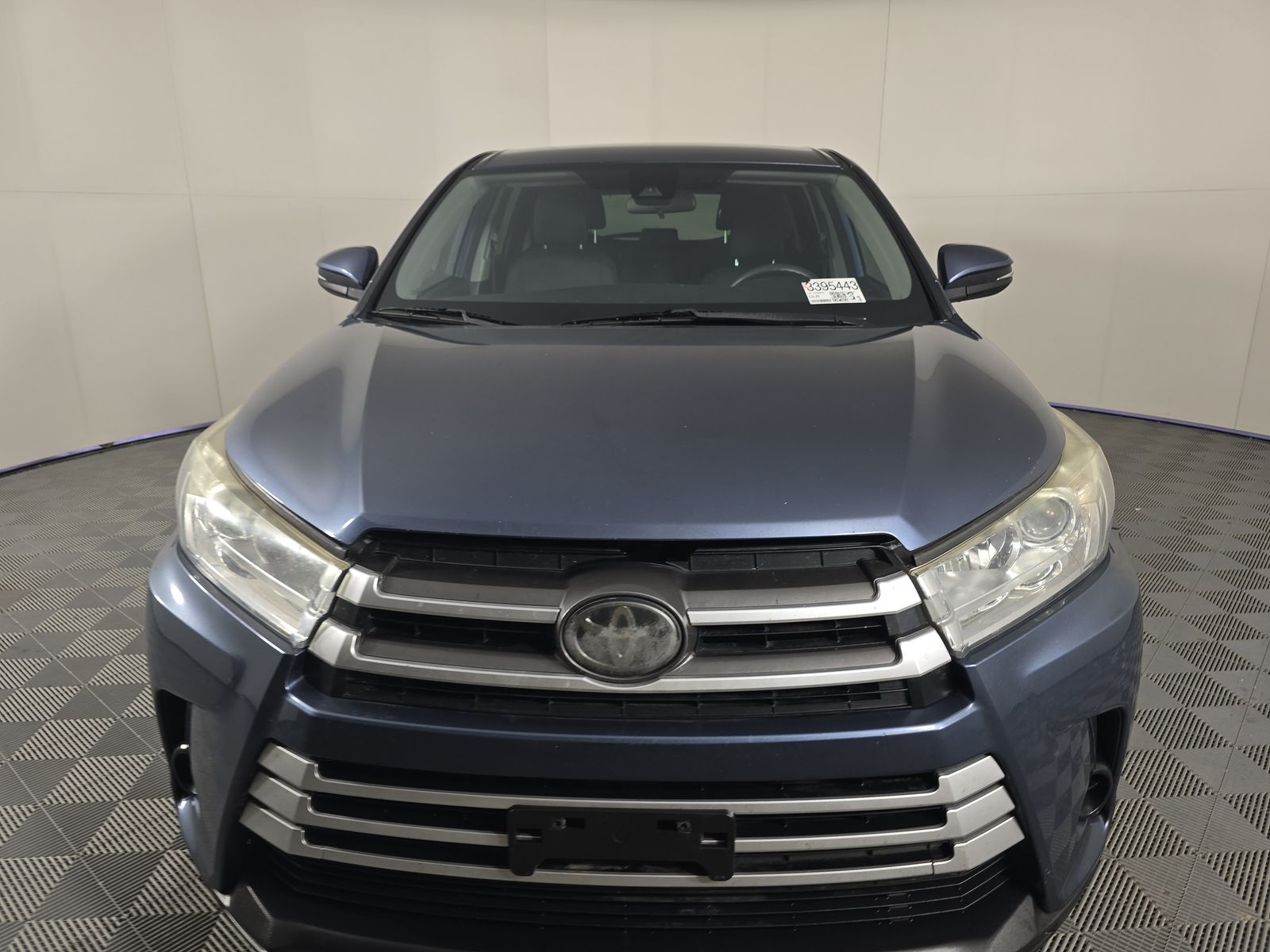 Toyota Highlander 2018 — photo 2