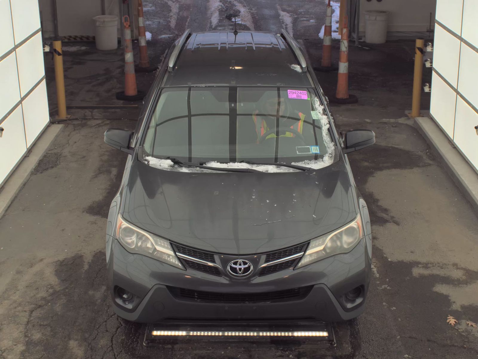 Toyota RAV4 2015 — photo 2