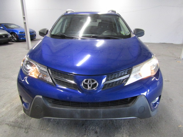 Toyota RAV4 2015 — photo 2