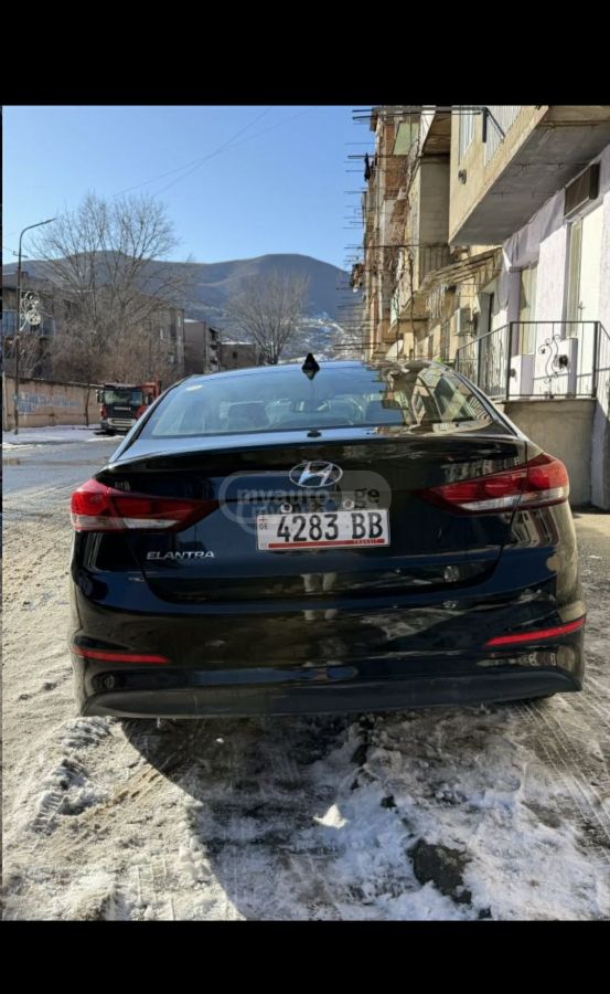 Hyundai Elantra