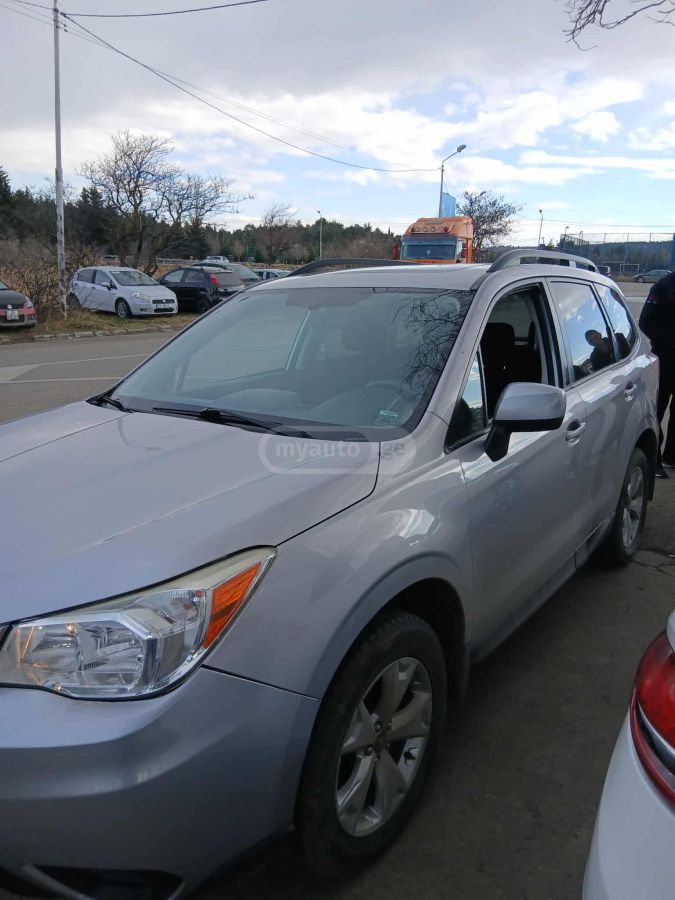 Subaru Forester 2016 — photo 2