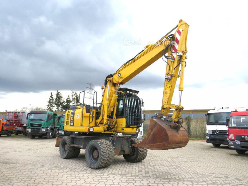 Hino D155AX 2016 — photo 2