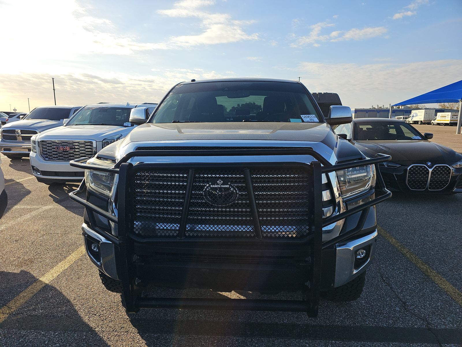 Toyota Tundra 2018 — photo 2