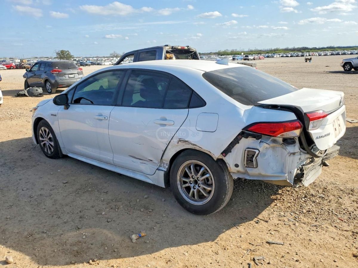Toyota Corolla 2020 — photo 2