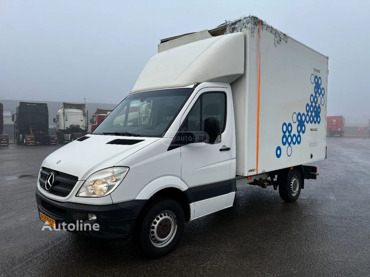 Mercedes-Benz Sprinter 2013 — photo 2