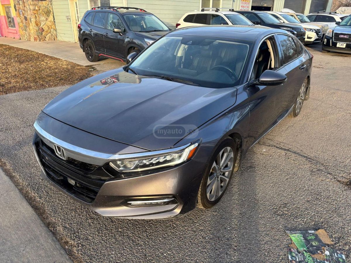 Honda Accord 2018 — photo 2