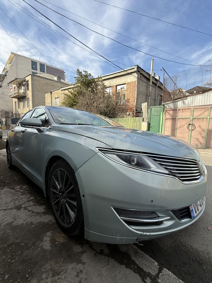 Lincoln MKZ 2013 — photo 2