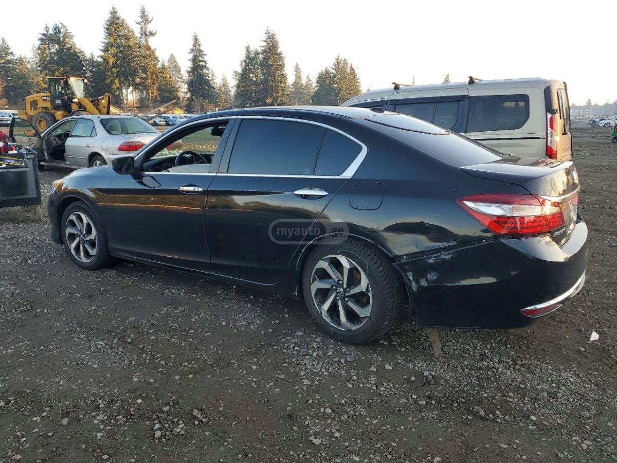 Honda Accord 2016 — photo 2