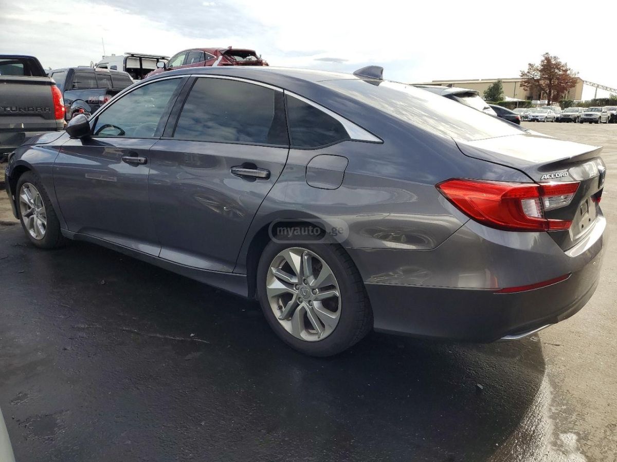 Honda Accord 2019 — photo 2