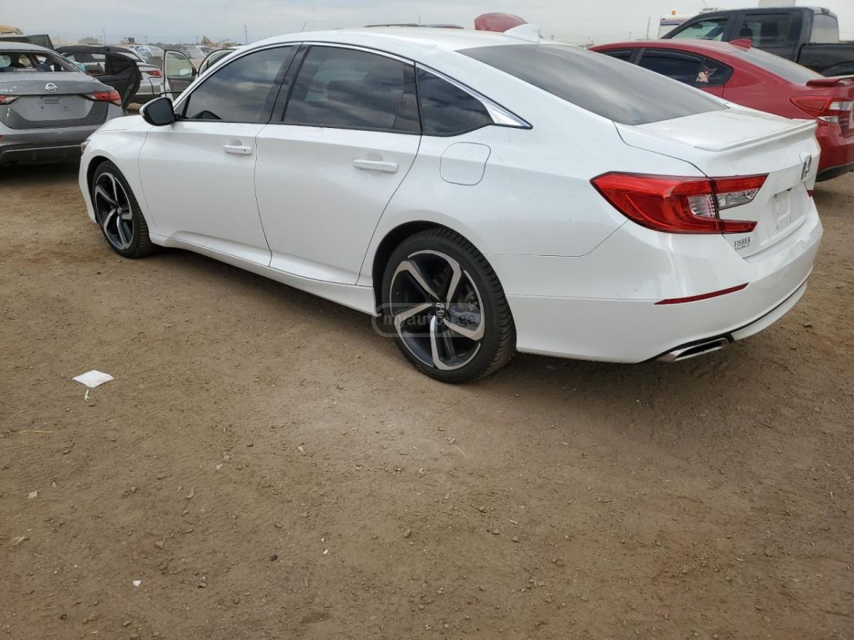 Honda Accord 2018 — photo 2