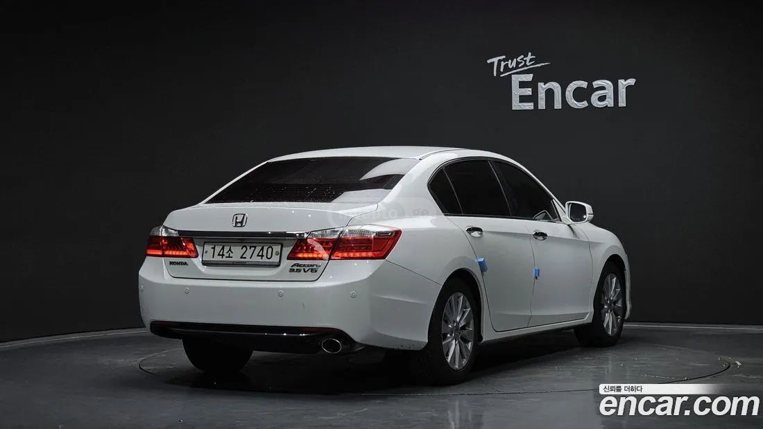 Honda Accord 2015 — photo 2