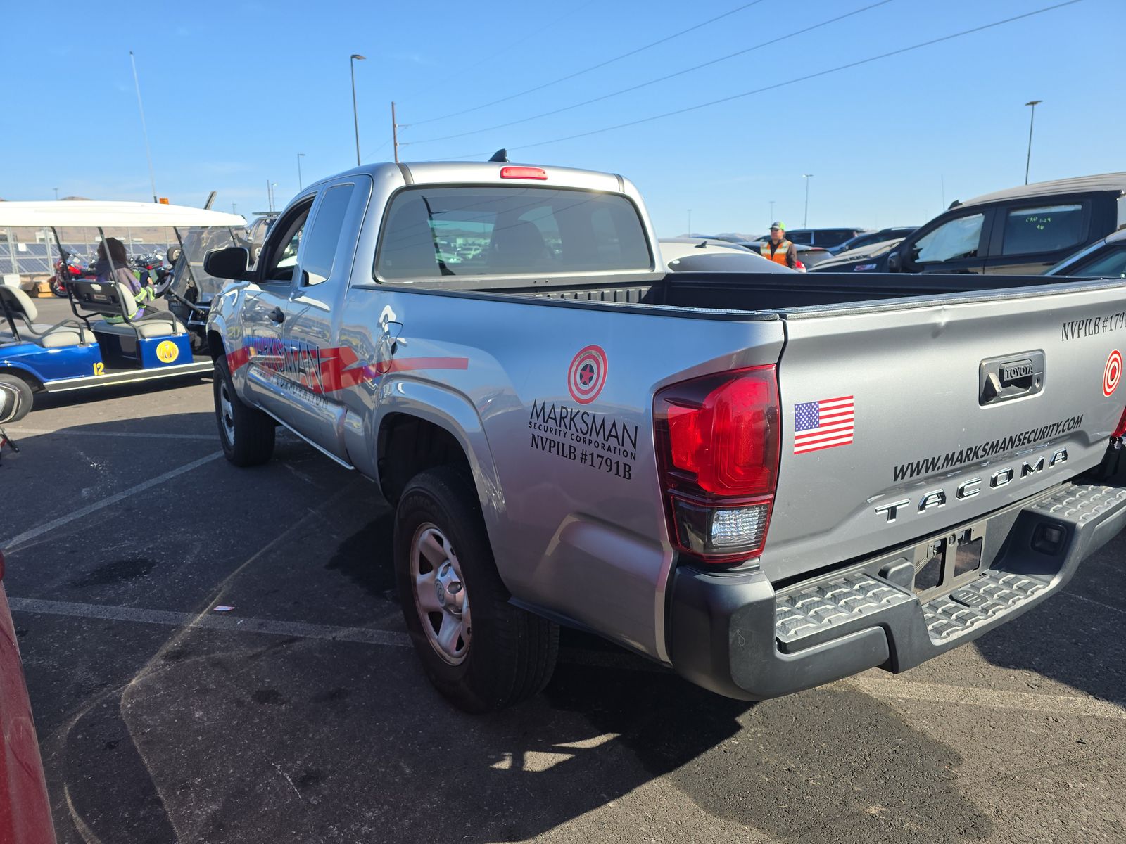 Toyota Tacoma 2018 — photo 2