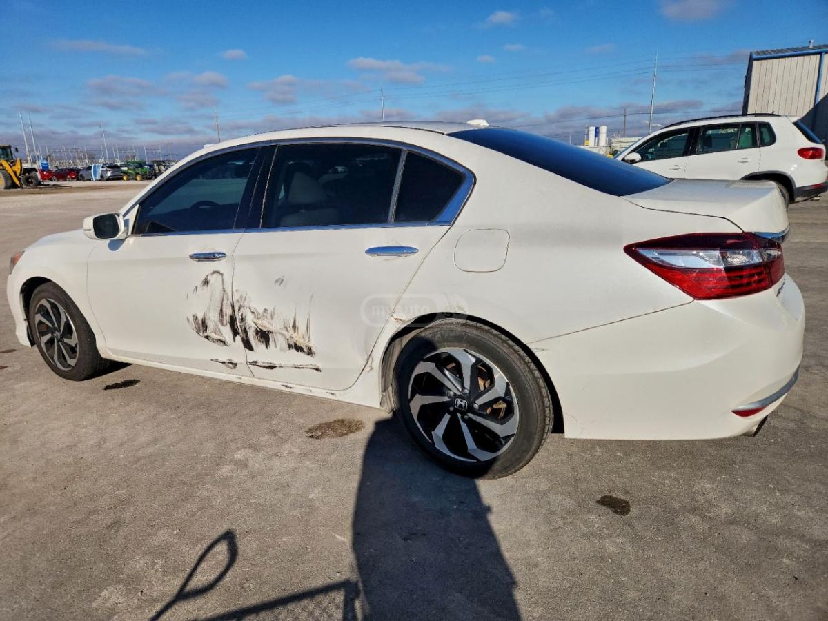 Honda Accord 2017 — photo 2