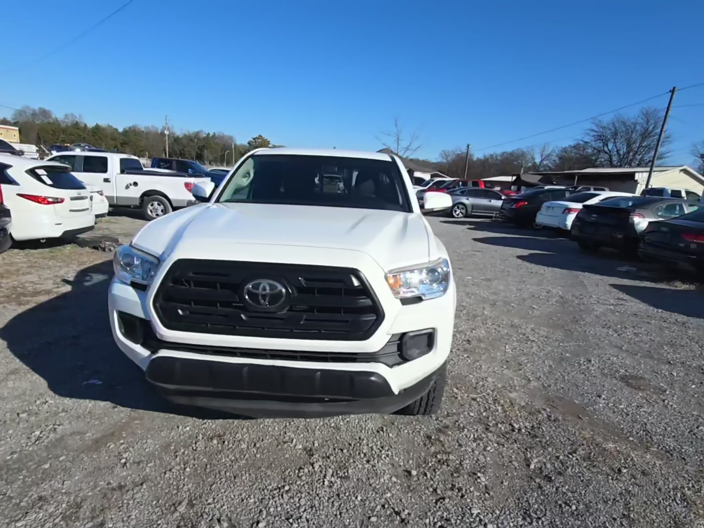 Toyota Tacoma 2019 — photo 2