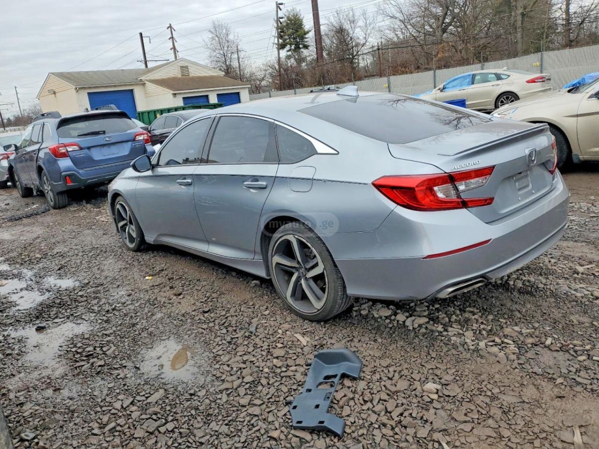 Honda Accord 2020 — photo 2