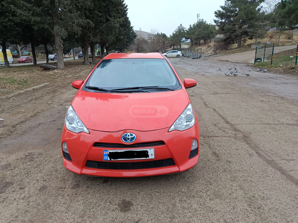 Toyota Prius C