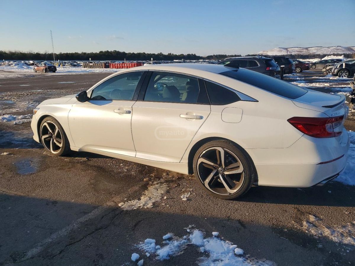 Honda Accord 2022 — photo 2