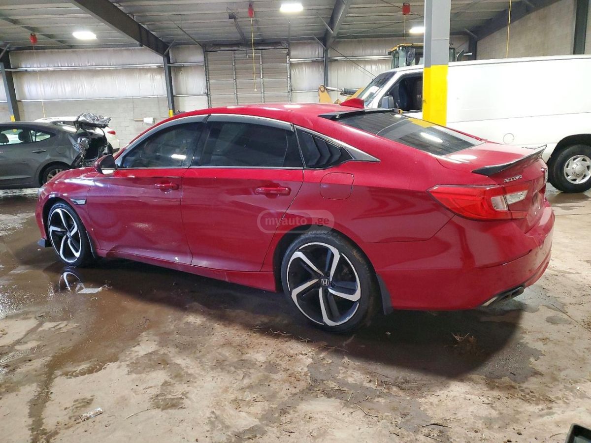 Honda Accord 2018 — photo 2