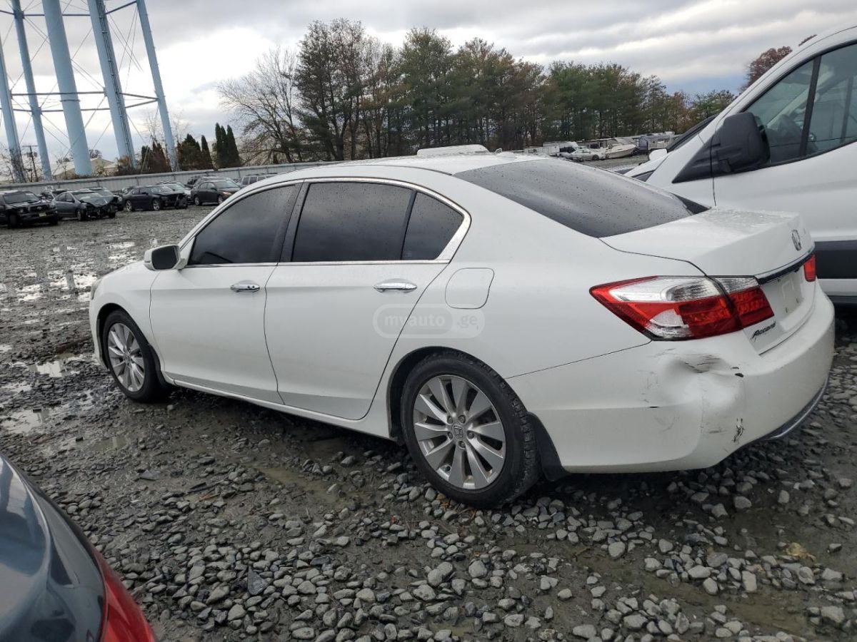 Honda Accord 2015 — photo 2
