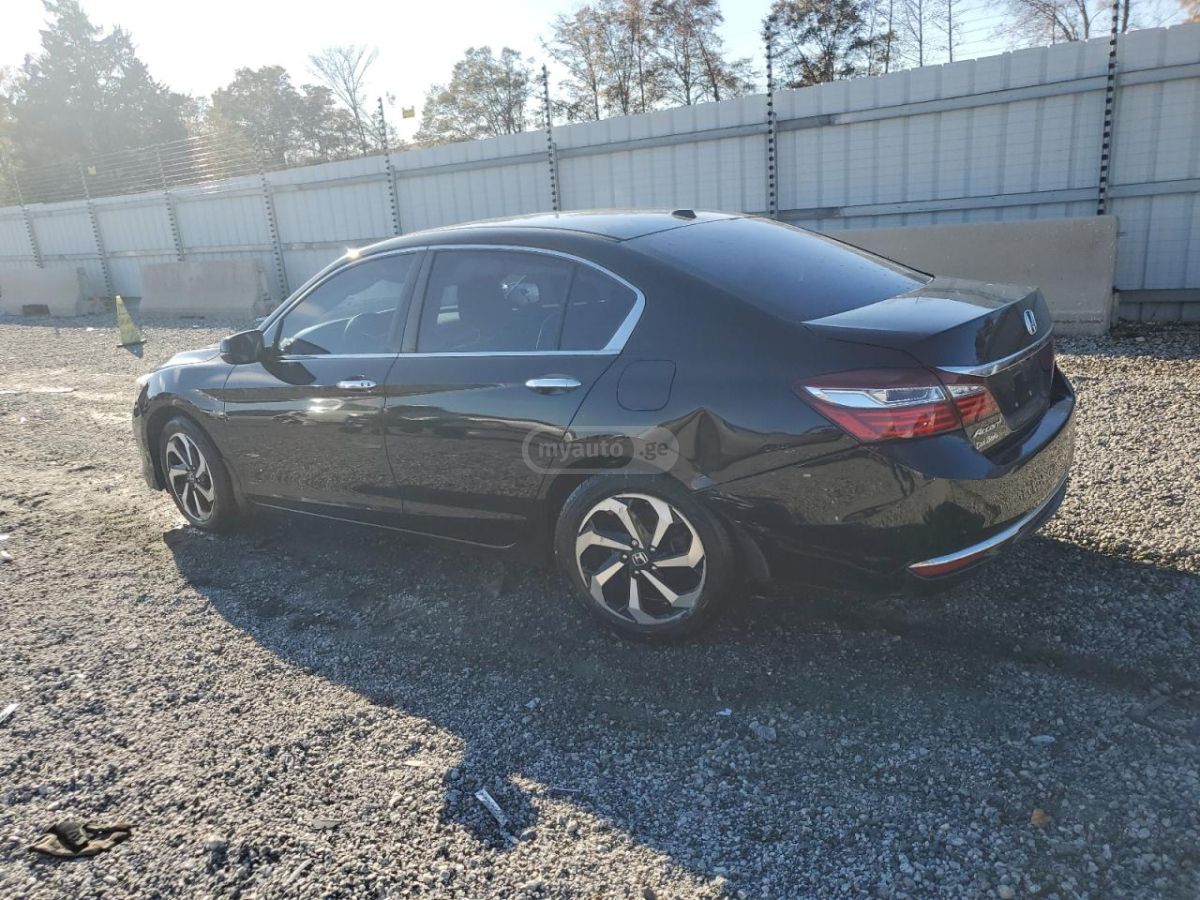 Honda Accord 2016 — photo 2