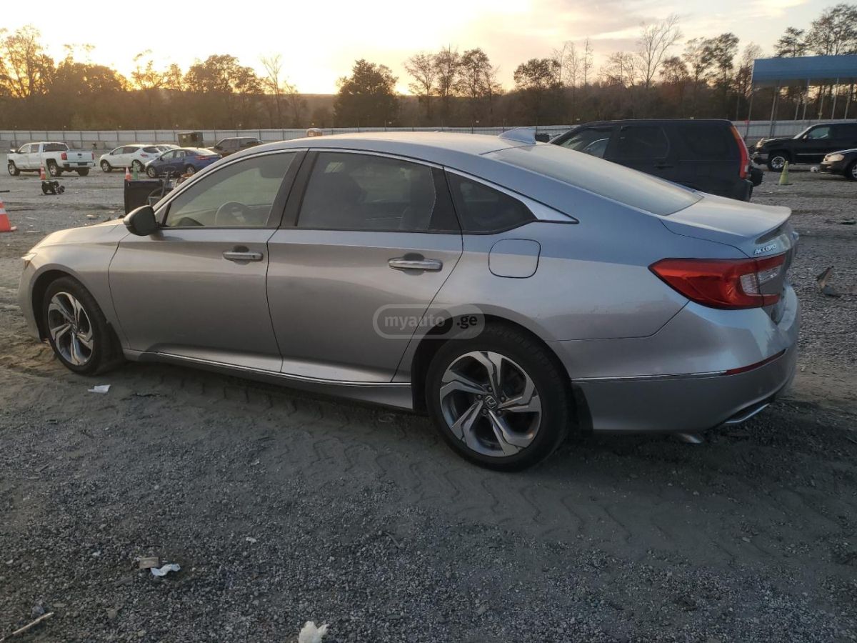 Honda Accord 2019 — photo 2