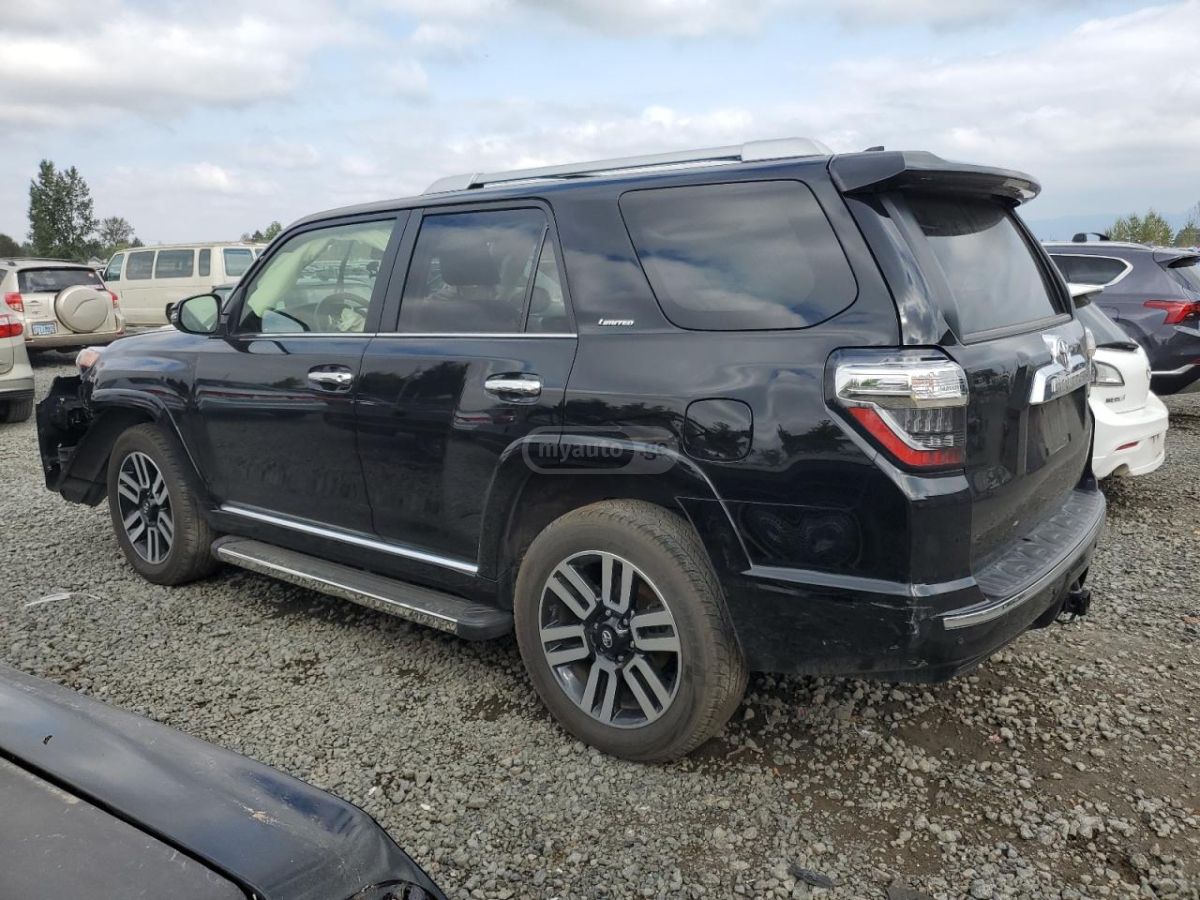 Toyota 4Runner 2023 — photo 2