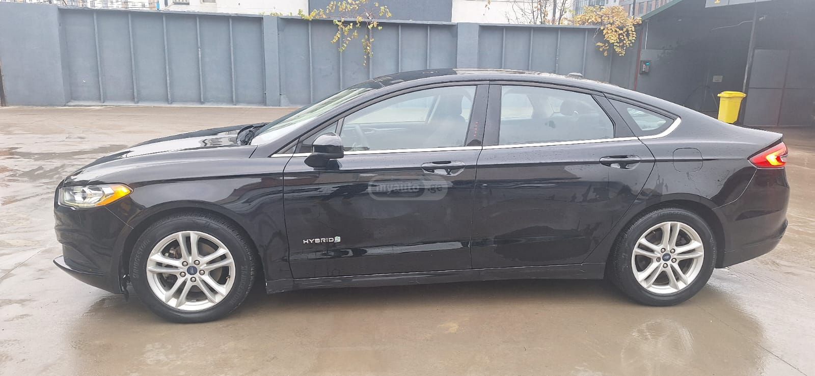 Ford Fusion 2018 — photo 2