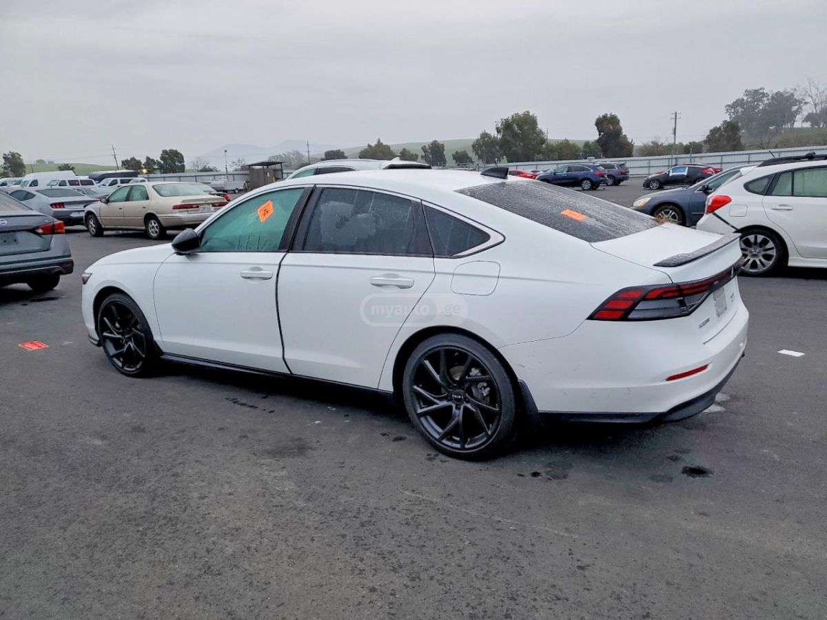 Honda Accord 2024 — photo 2