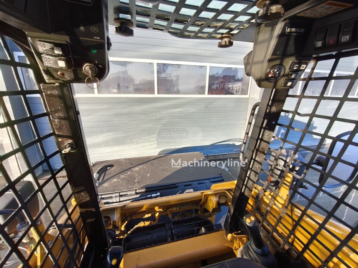 Caterpillar 120 / 120 AWD 2003 — photo 2