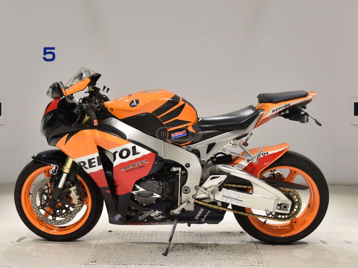 Honda CBR 1000 RR/RA Fireblade 2008 — photo 2