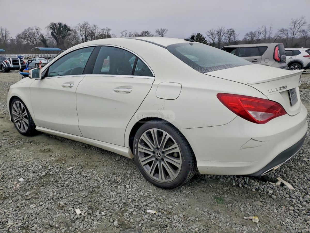 Mercedes-Benz CLA 250 2018 — photo 2