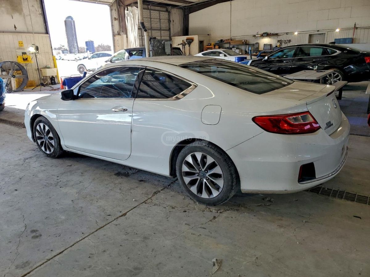 Honda Accord 2013 — photo 2