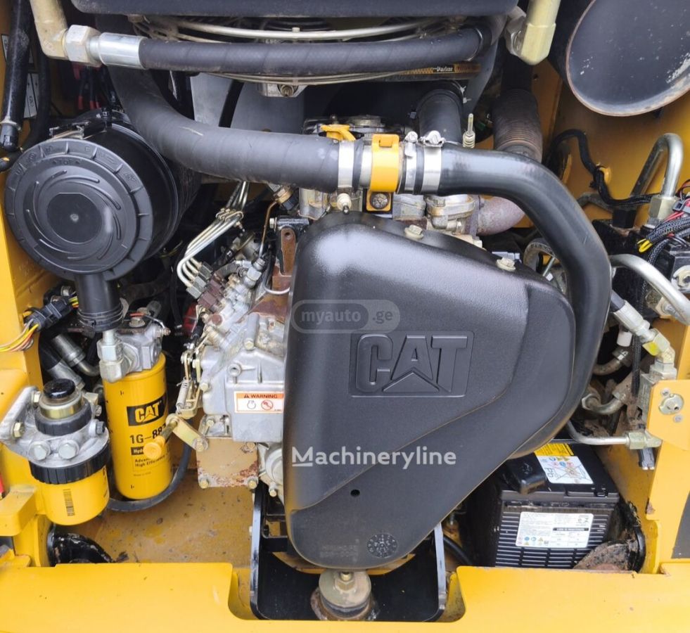 Caterpillar 120 / 120 AWD 2005 — photo 2